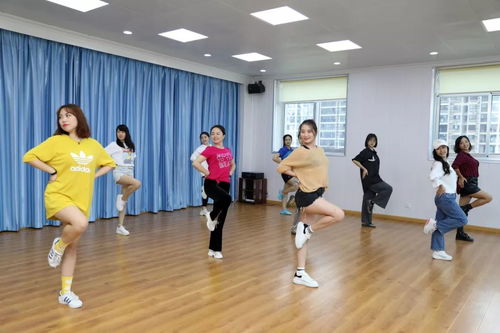 工作健身两不误 职工活动中心开放啦